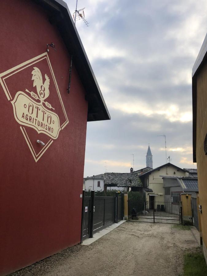 Otto Agriturismo Оттобьяно Экстерьер фото
